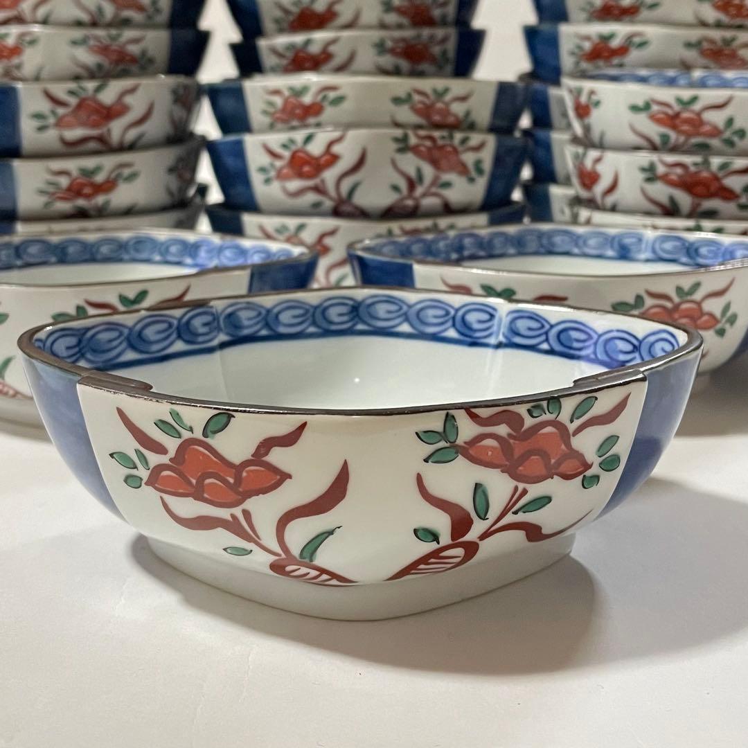 陶磁器　花柄　小鉢　和え物皿　酢の物皿　30個