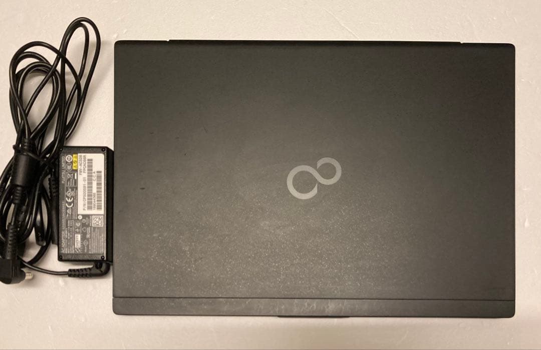 富士通LIFEBOOK U939B i5 8365U 8GB/256 GB