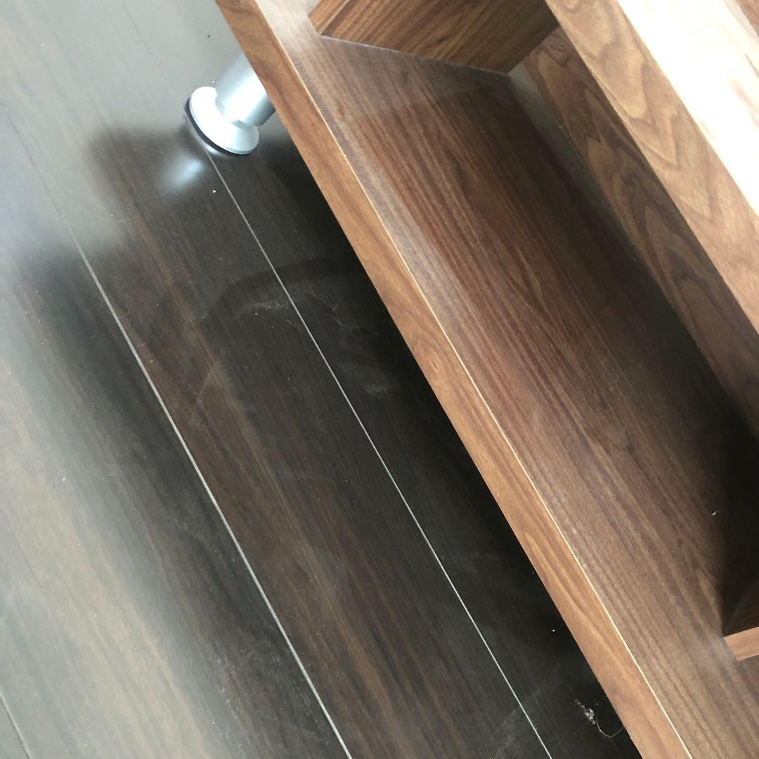 新品‼️テレビスタンド