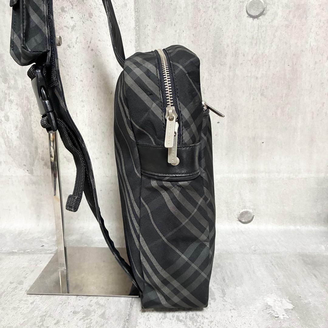 【美品】BURBERRY BLUE LABEL ボディバッグ ショルダー