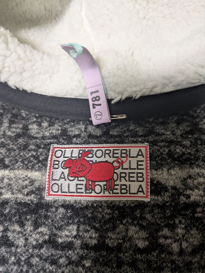 アルベロベロ♥️ぶたさんキラキラフード付き軽いダッフルコート ゼブラ柄？白黒