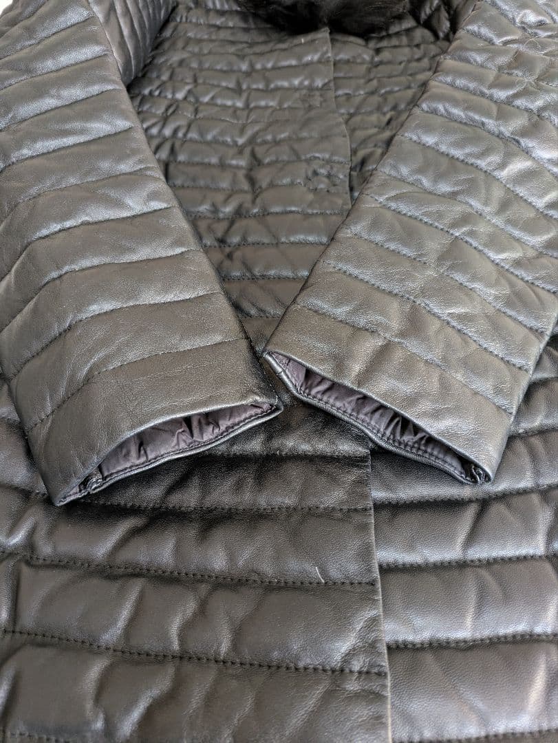 定価20万円　アドーア　OLIVIERIコラボ　レザーダウンコート