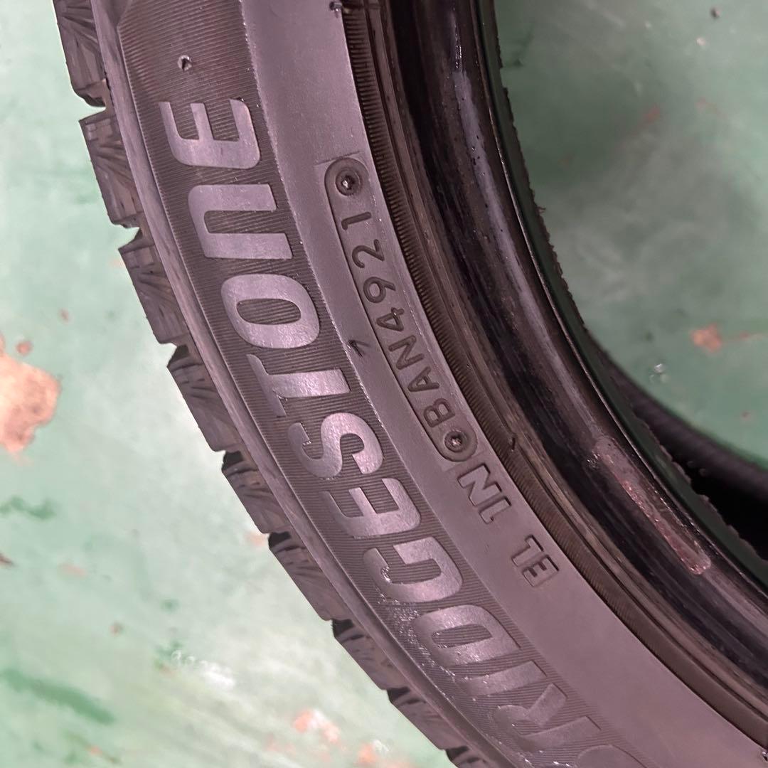 中古スタッドレス225/50R18ブリザックVRX3　C-HR、カローラクロス等