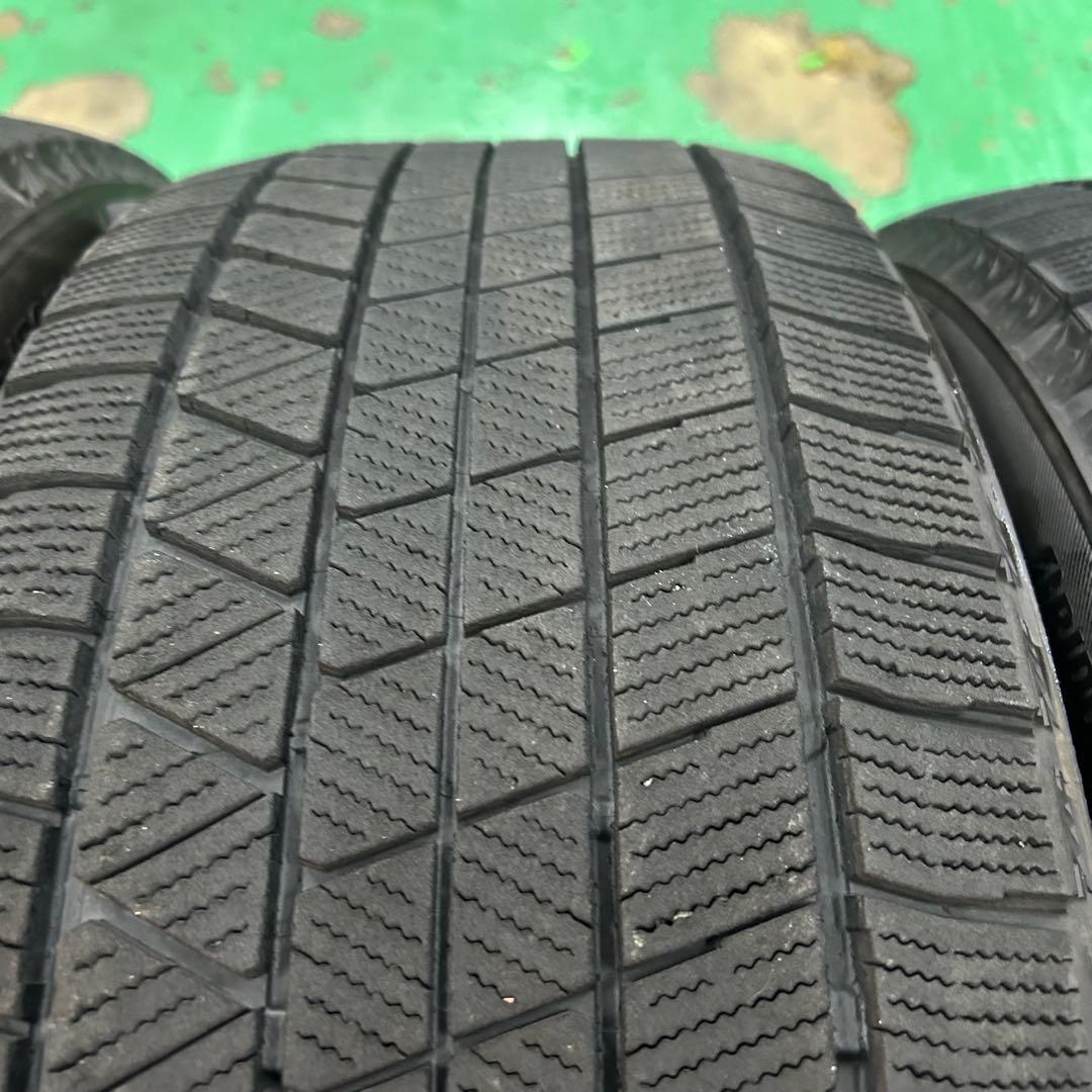 中古スタッドレス225/50R18ブリザックVRX3　C-HR、カローラクロス等