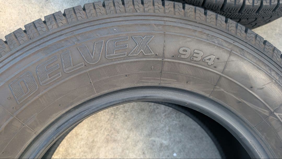 195/80R15 ハイエース スタッドレス 4本　DELVEX934 トーヨー