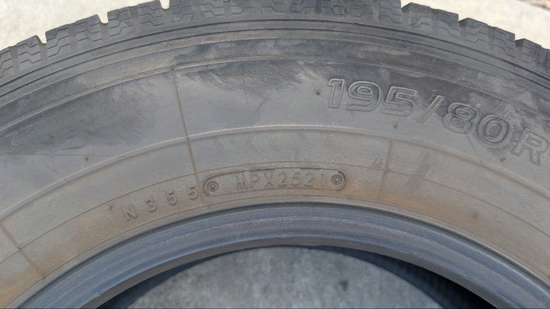 195/80R15 ハイエース スタッドレス 4本　DELVEX934 トーヨー