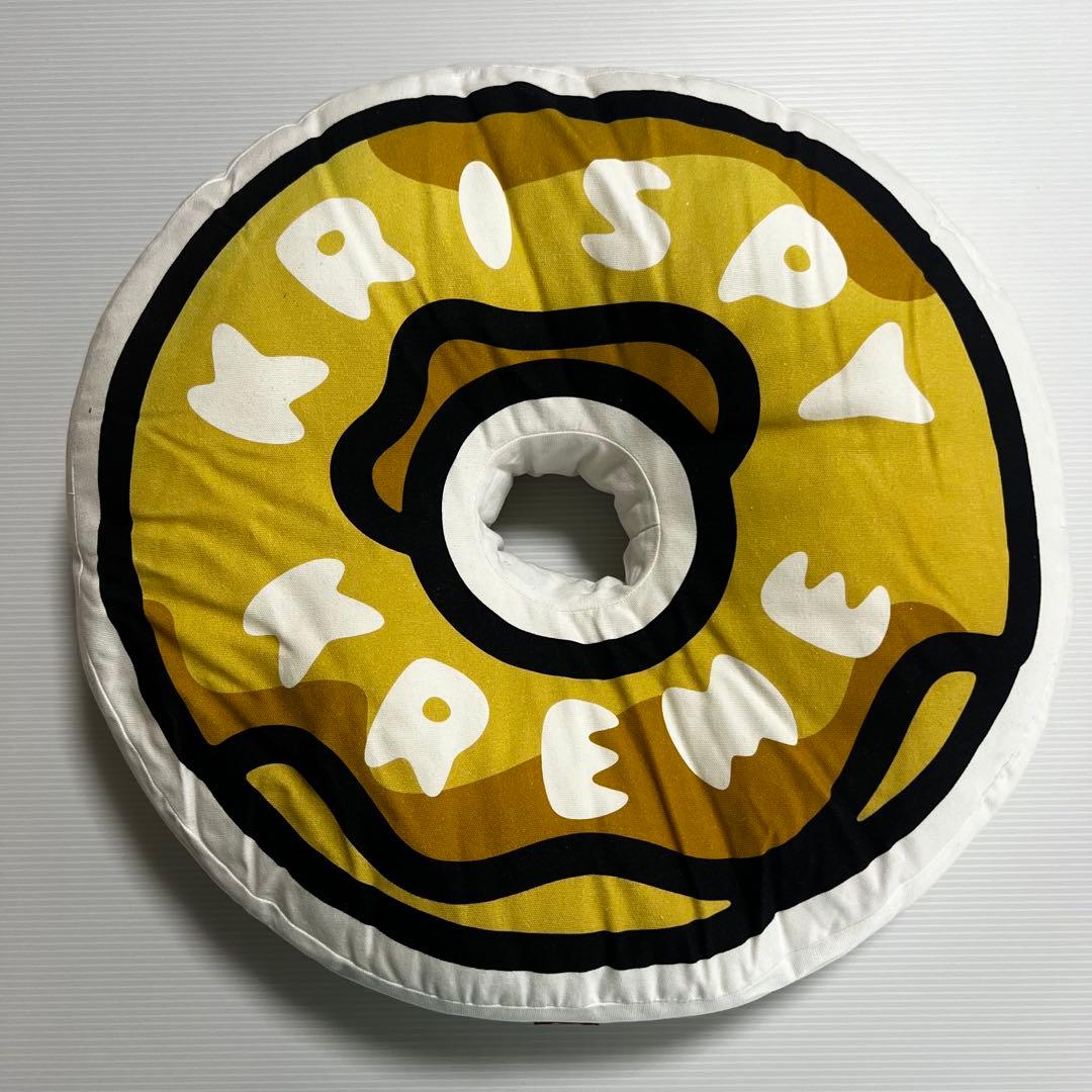 human made ×krispy kreme dougnuts クッション