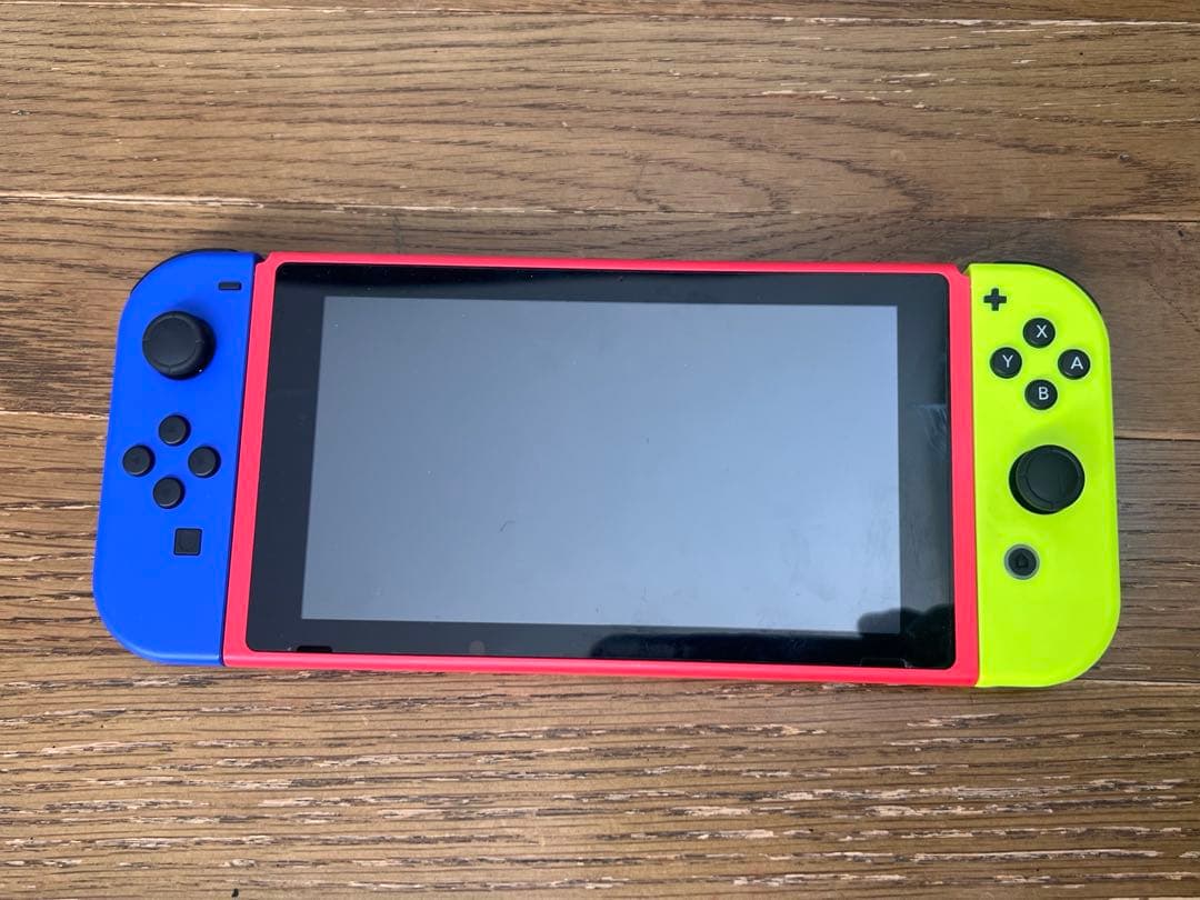 ガ*ウ様 Nintendo Switch 本体 カラフル　マリオ