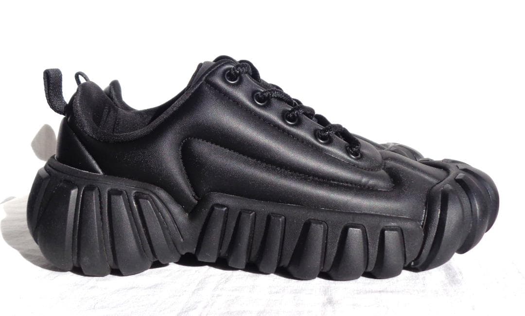 ONITSUKA TIGER DENTIGRE PUFF 25cm スニーカー