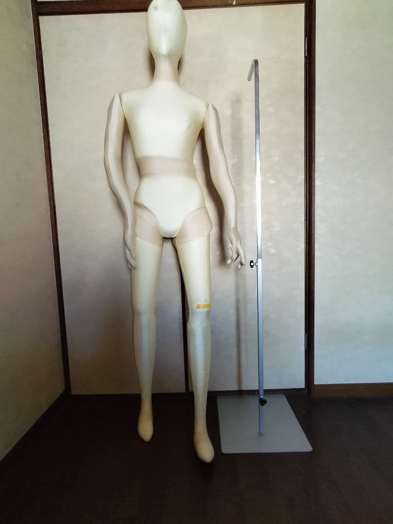 フレキシブル関節マネキン　レディース中古