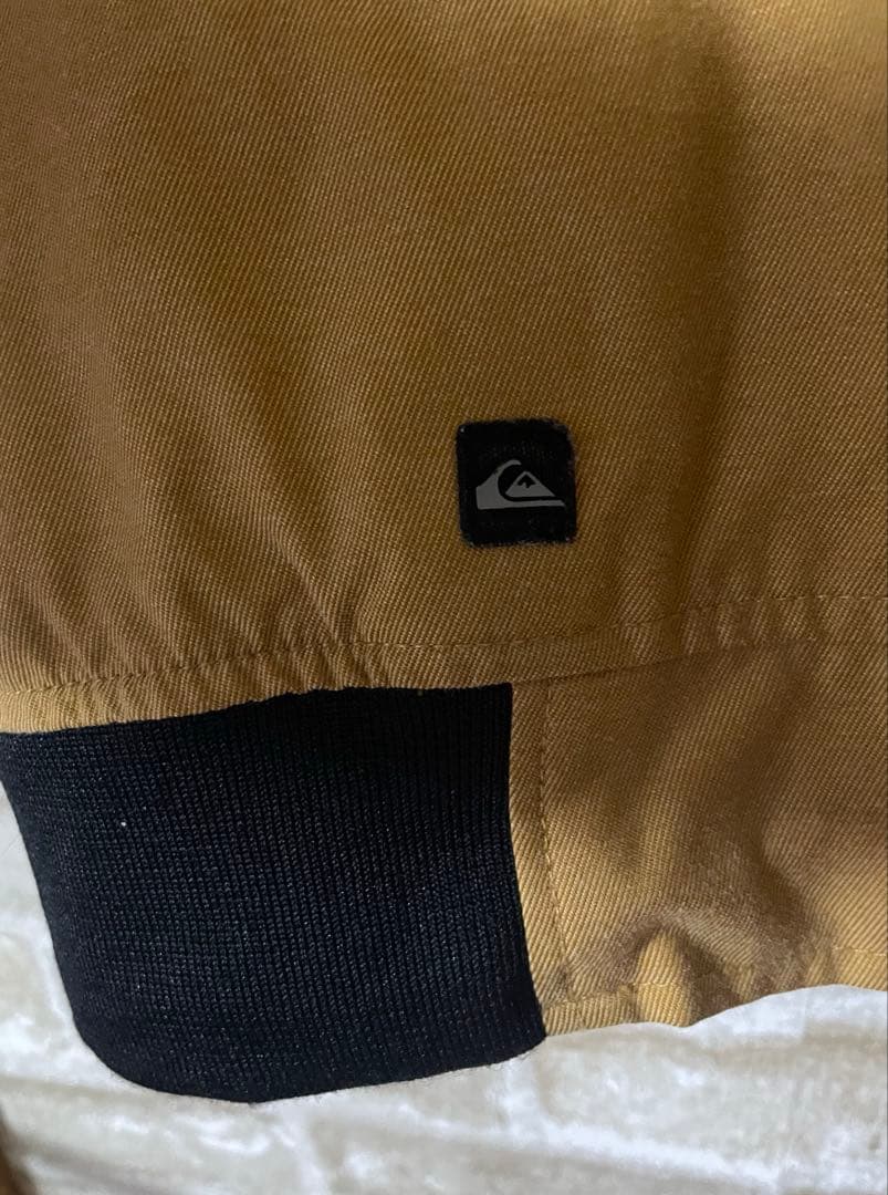QUIKSILVER メンズXL スノーボードジャケット　スノーボードウェア
