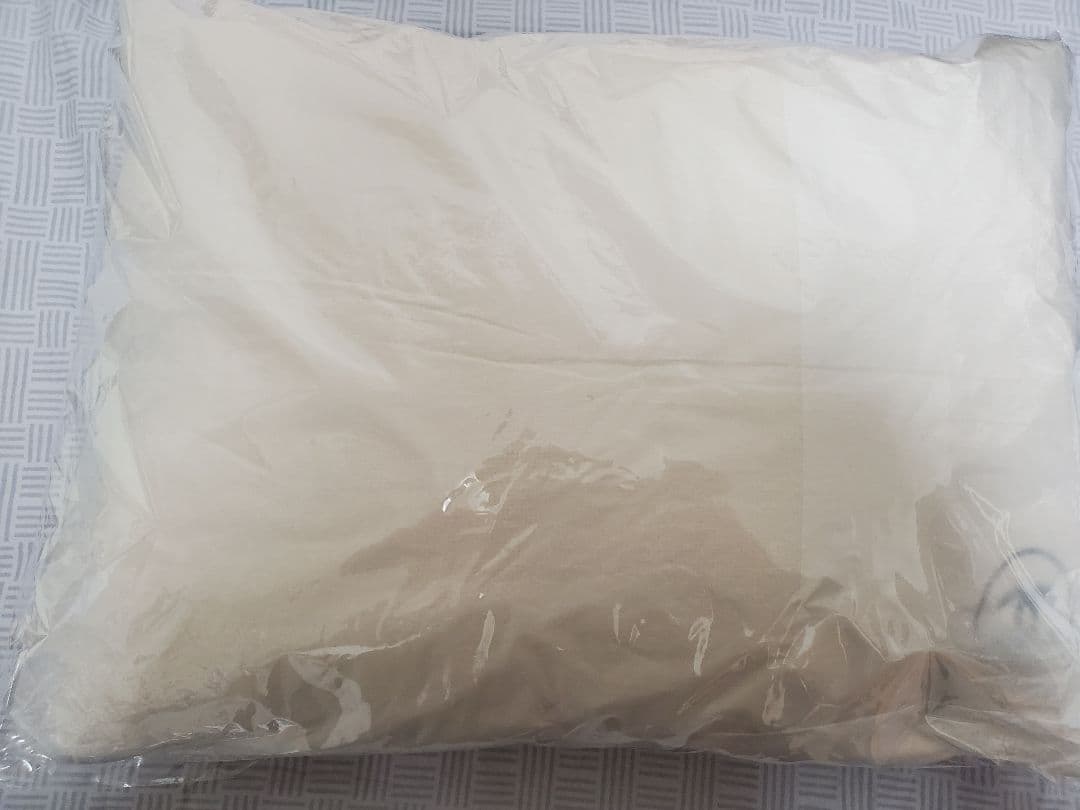 シャネル Chanel クリーム色 クッション