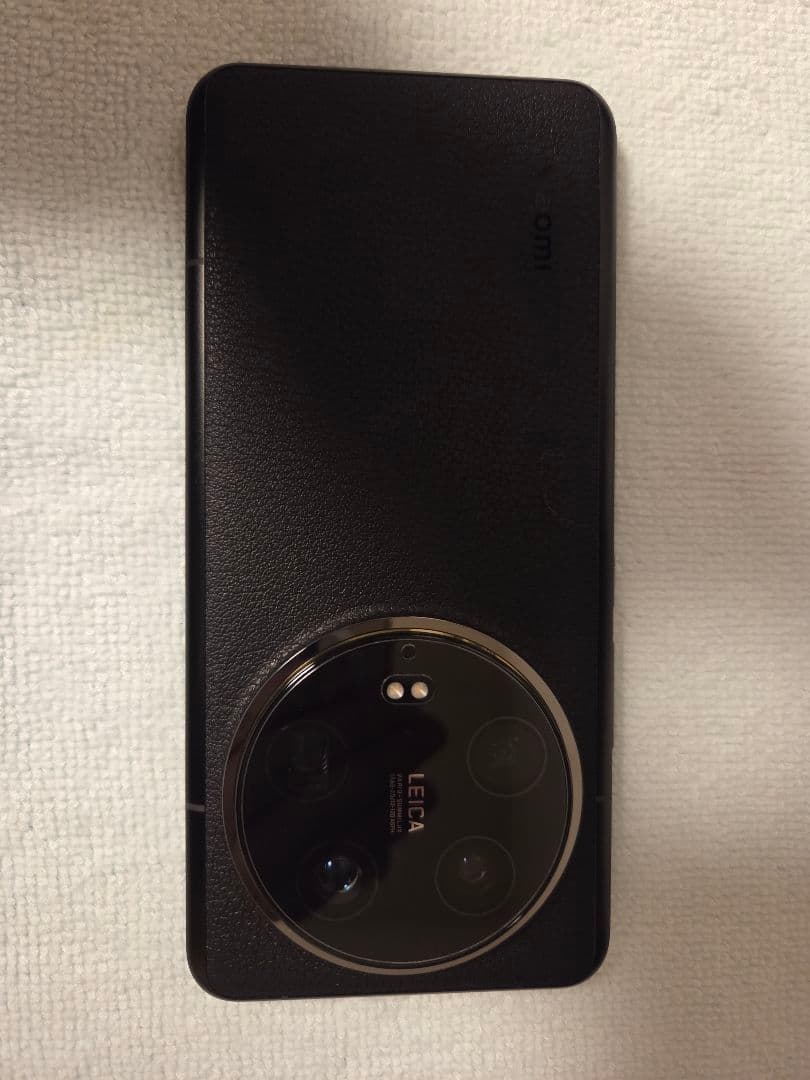 Xiaomi 14 Ultra 本体 ケース付き