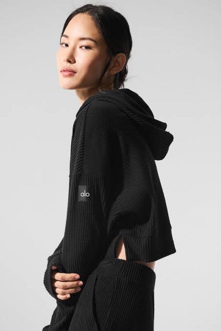 Alo Yoga アロー フード付き クロップド シャツ S