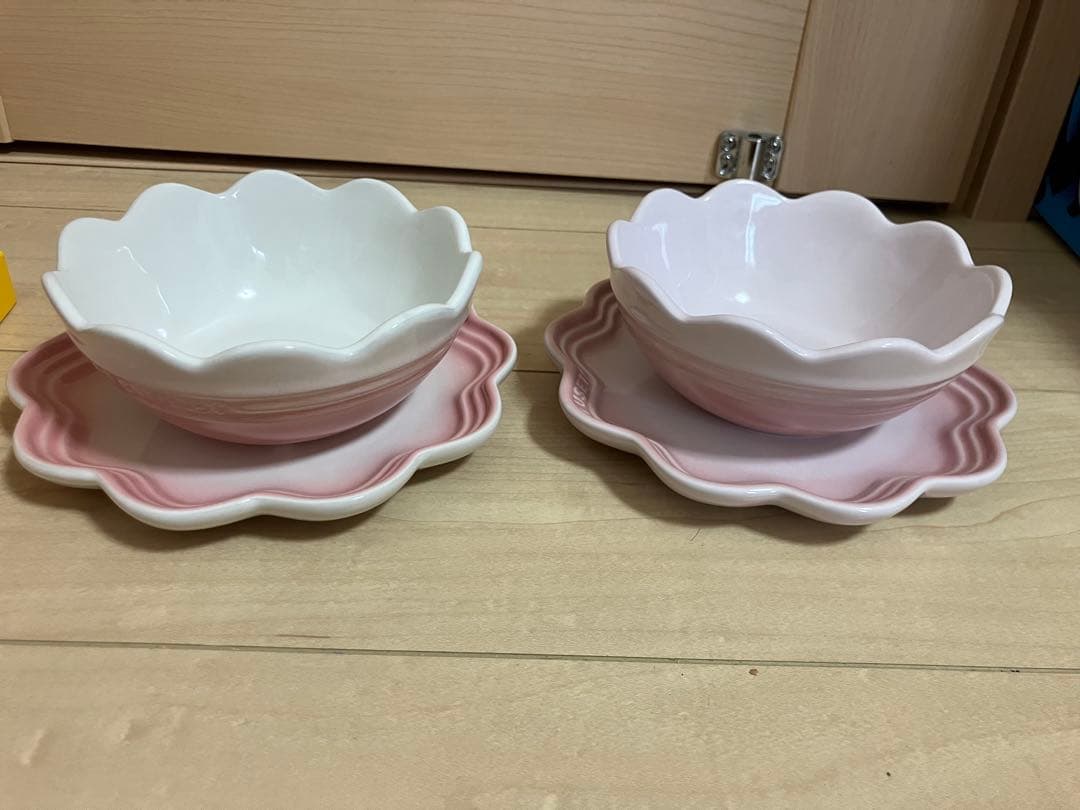 ル・クルーゼ　フリルプレート18cm フリルボウル　パウダーピンク　シェルピンク