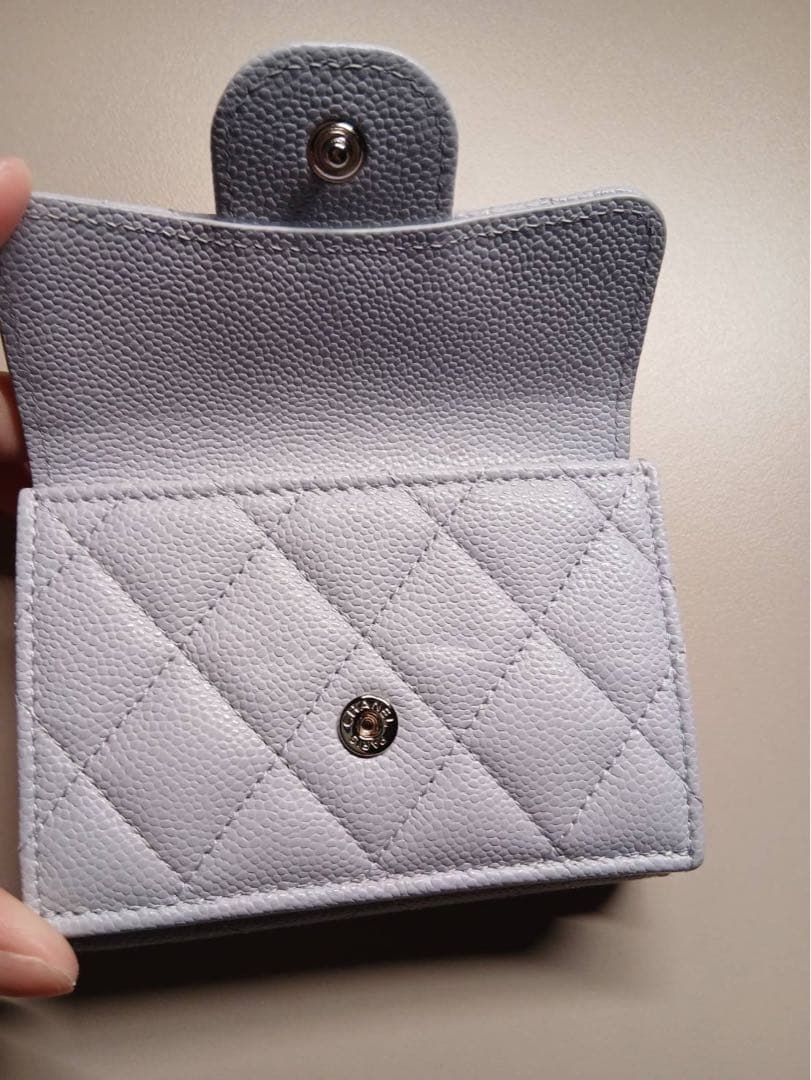 美品 CHANEL キャビアスキン ミニウォレット 三つ折り財布 ライトブルー