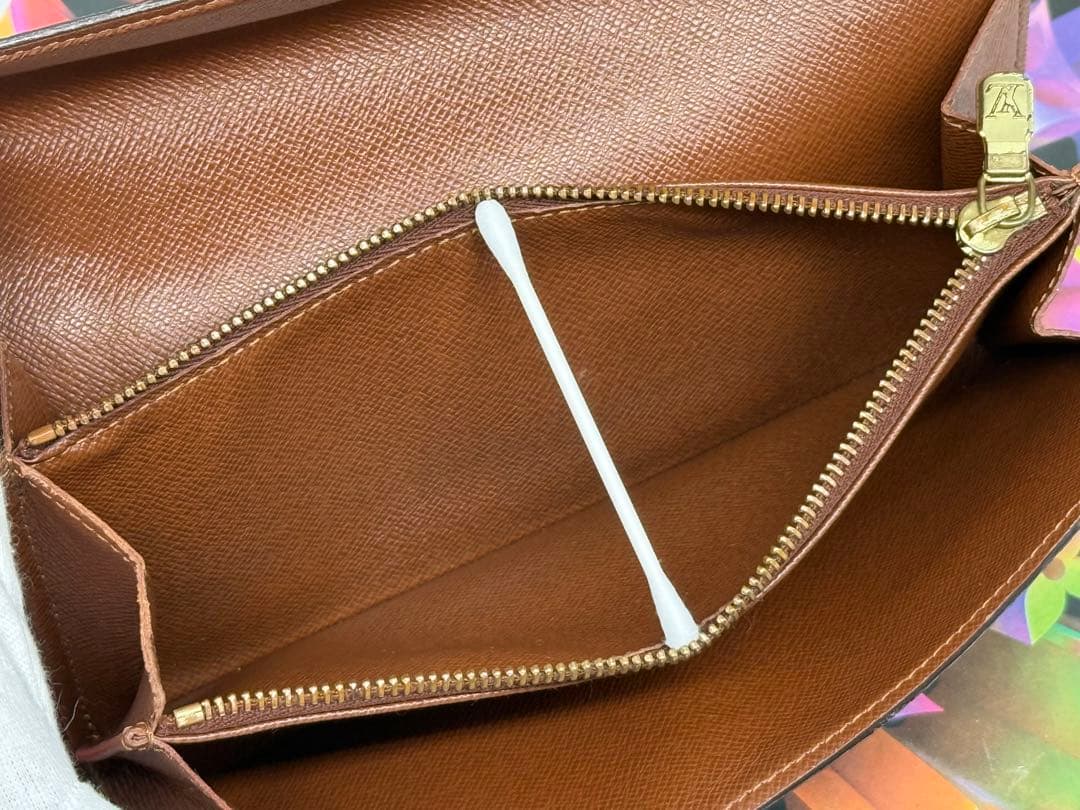 良品！LOUIS VUITTONルイヴィトン　カード入れ付き二つ折り長財布