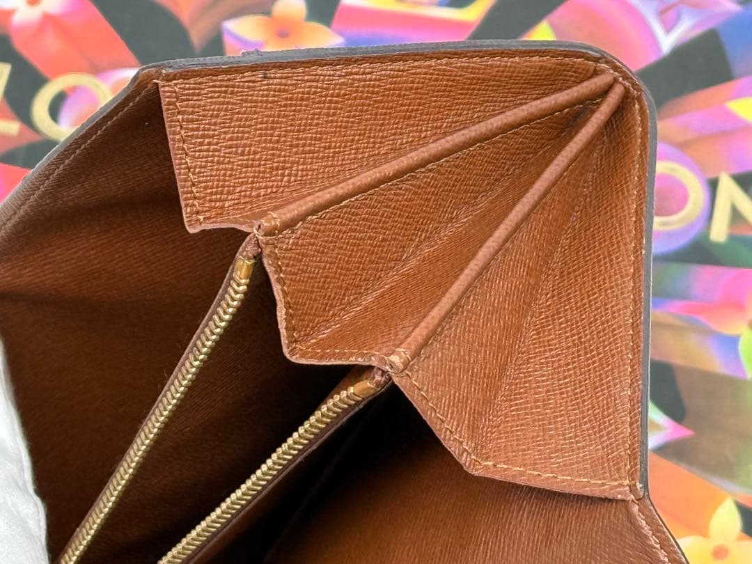 良品！LOUIS VUITTONルイヴィトン　カード入れ付き二つ折り長財布