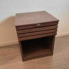 良品 MKマエダ製ベッド/ナイトテーブル W40 x D39.5 x H50