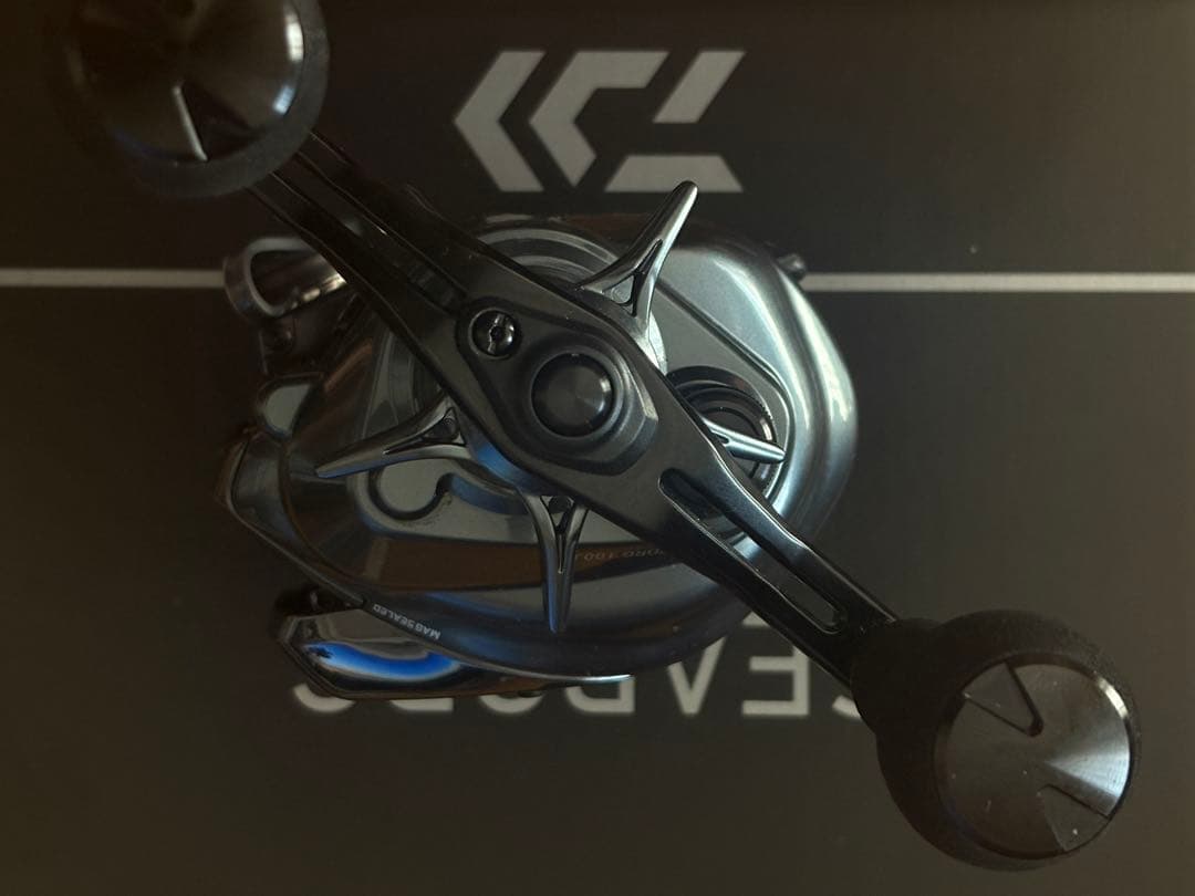 ダイワ　Daiwa SEABORG 100J 電動リール