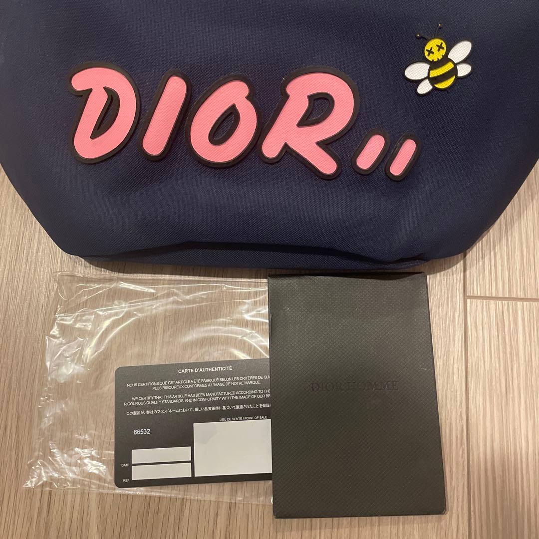 【美品】ディオール　KAWS　ウエストバッグ　ボディーバッグ　カード付