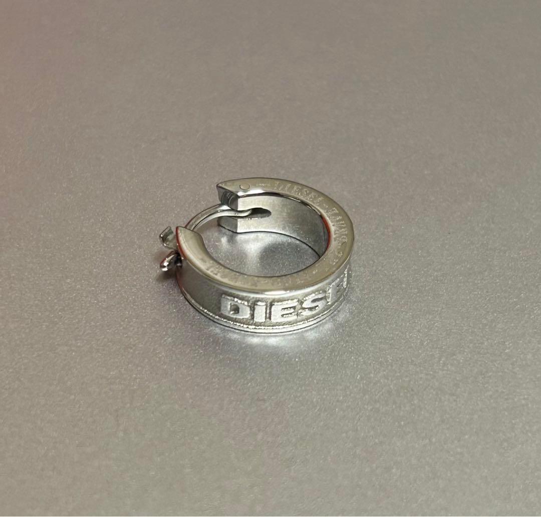 DIESEL シルバーリング型ピアス