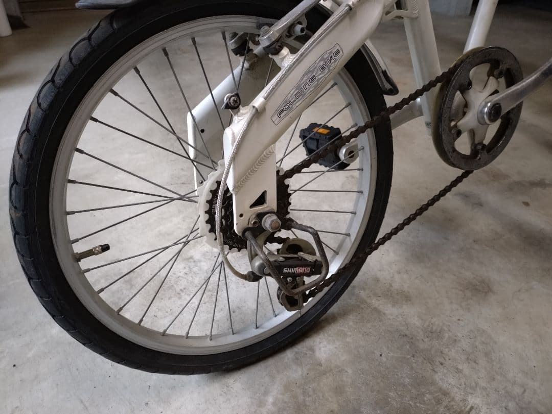 折りたたみ自転車 ホワイト 小径　希望価格での出品ですが値下げ交渉歓迎です。