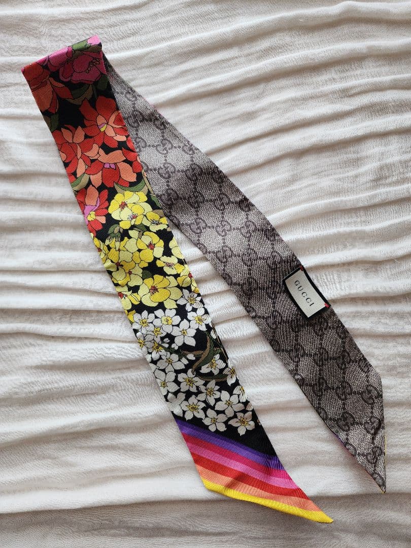 【新品未使用】GUCCI 花柄 GGロゴ スカーフ