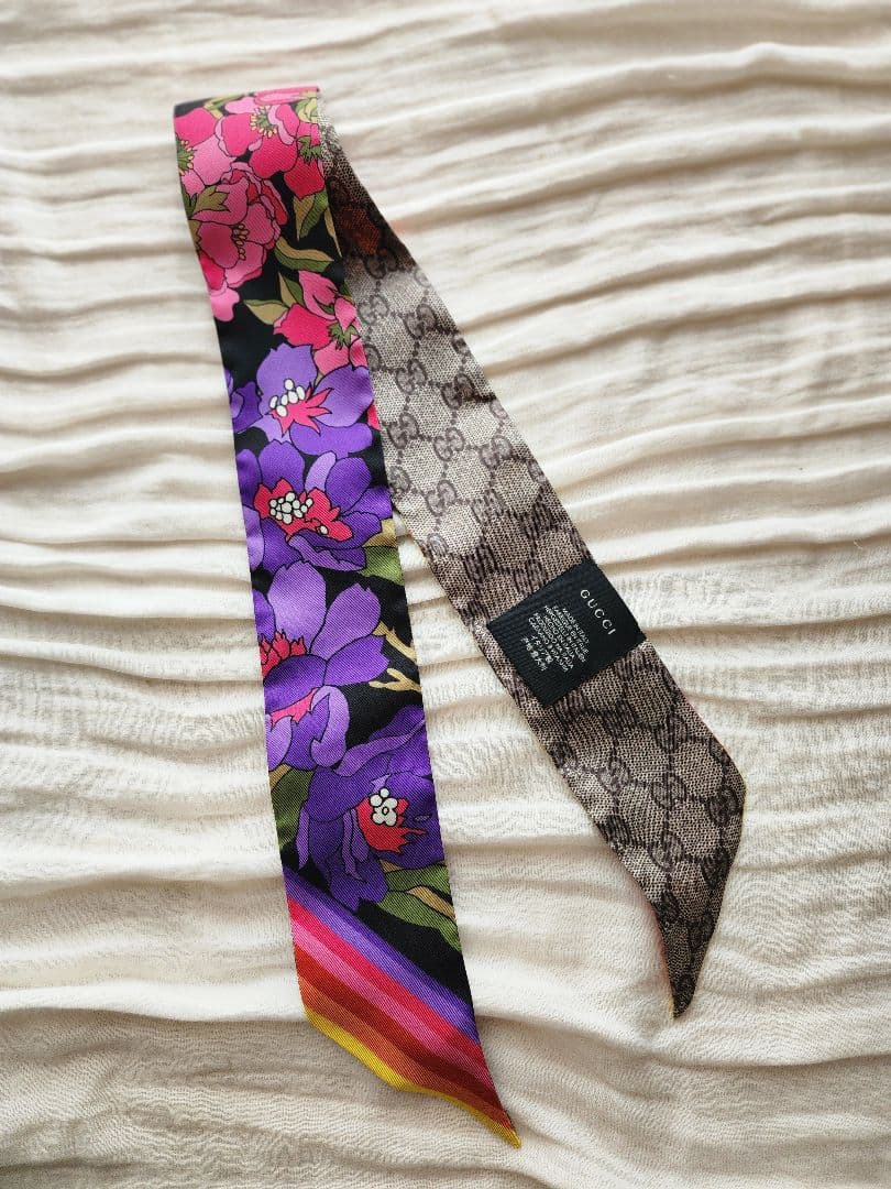 【新品未使用】GUCCI 花柄 GGロゴ スカーフ