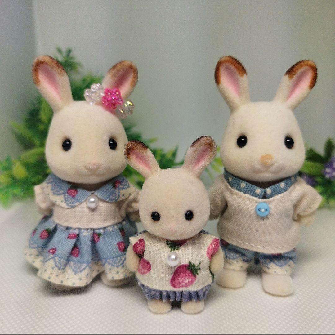 ミニチュアドール　服　ハンドメイド☆お揃いコーデ　いちご柄