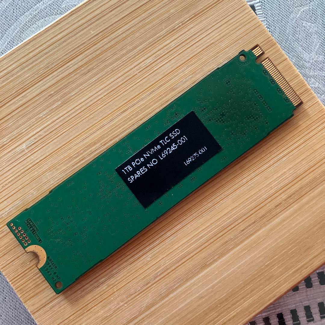 内蔵型SSD Samsung 1TB NVMe M.2 2280 SSD
