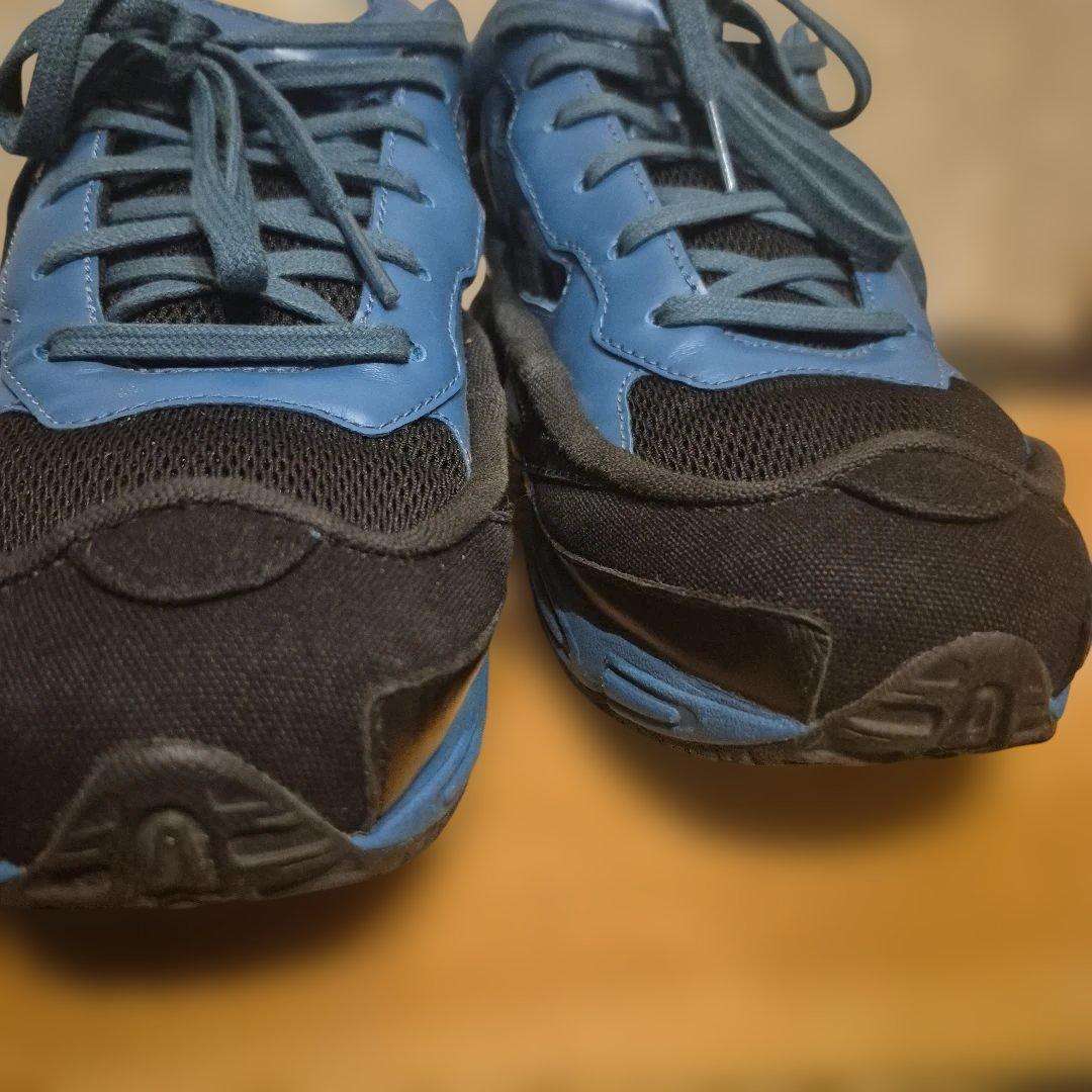 アディダス RAF SIMONS レプリカントオズウィーゴ