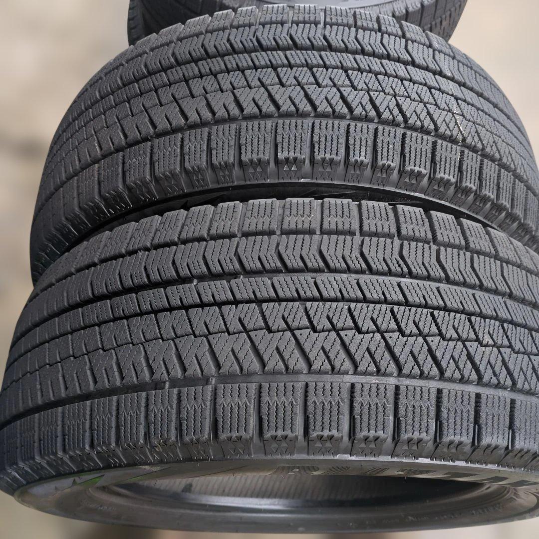 225/55R17 ②送料込み 2本 BLIZZAK VRX2 バリ溝