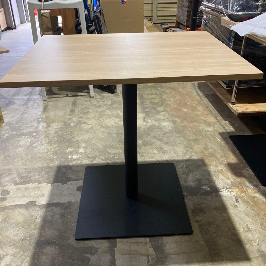 【中古未使用品】アール・エフ・ヤマカワ　リスタカフェテーブル　1台