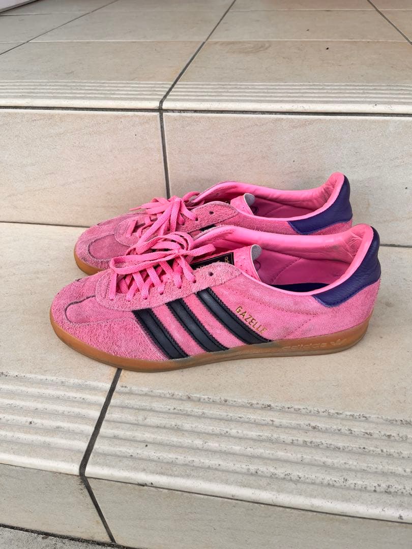 adidas ガゼル ピンク スエード スニーカー