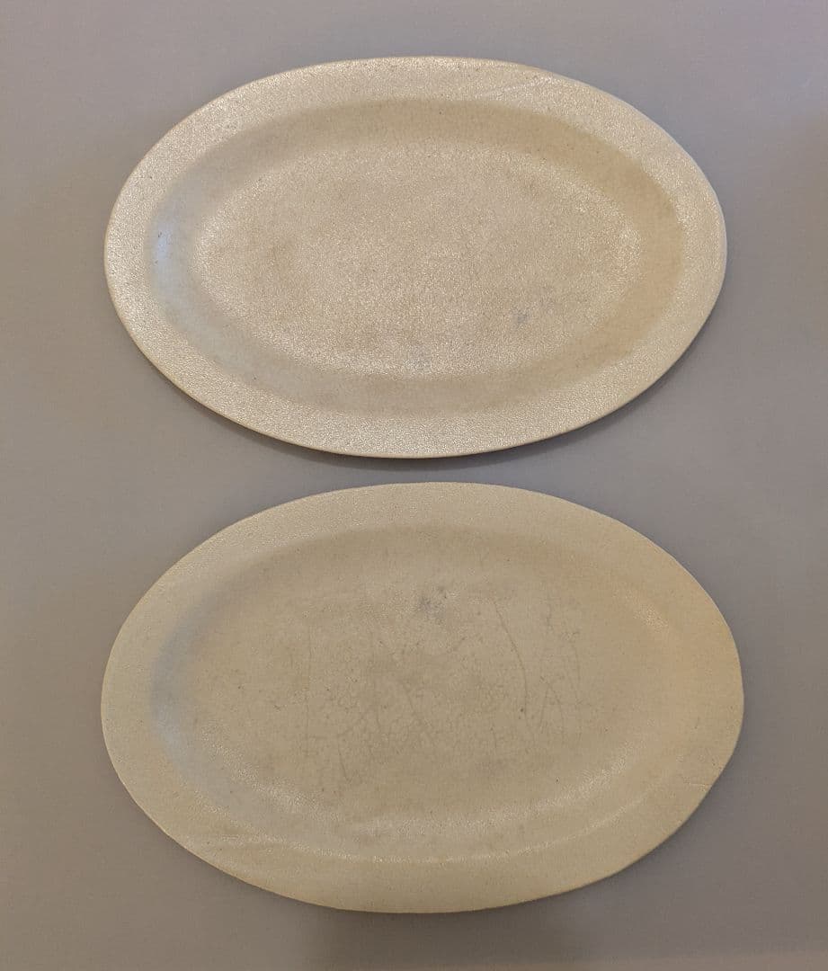 吉田次朗　オーバルプレート　２枚