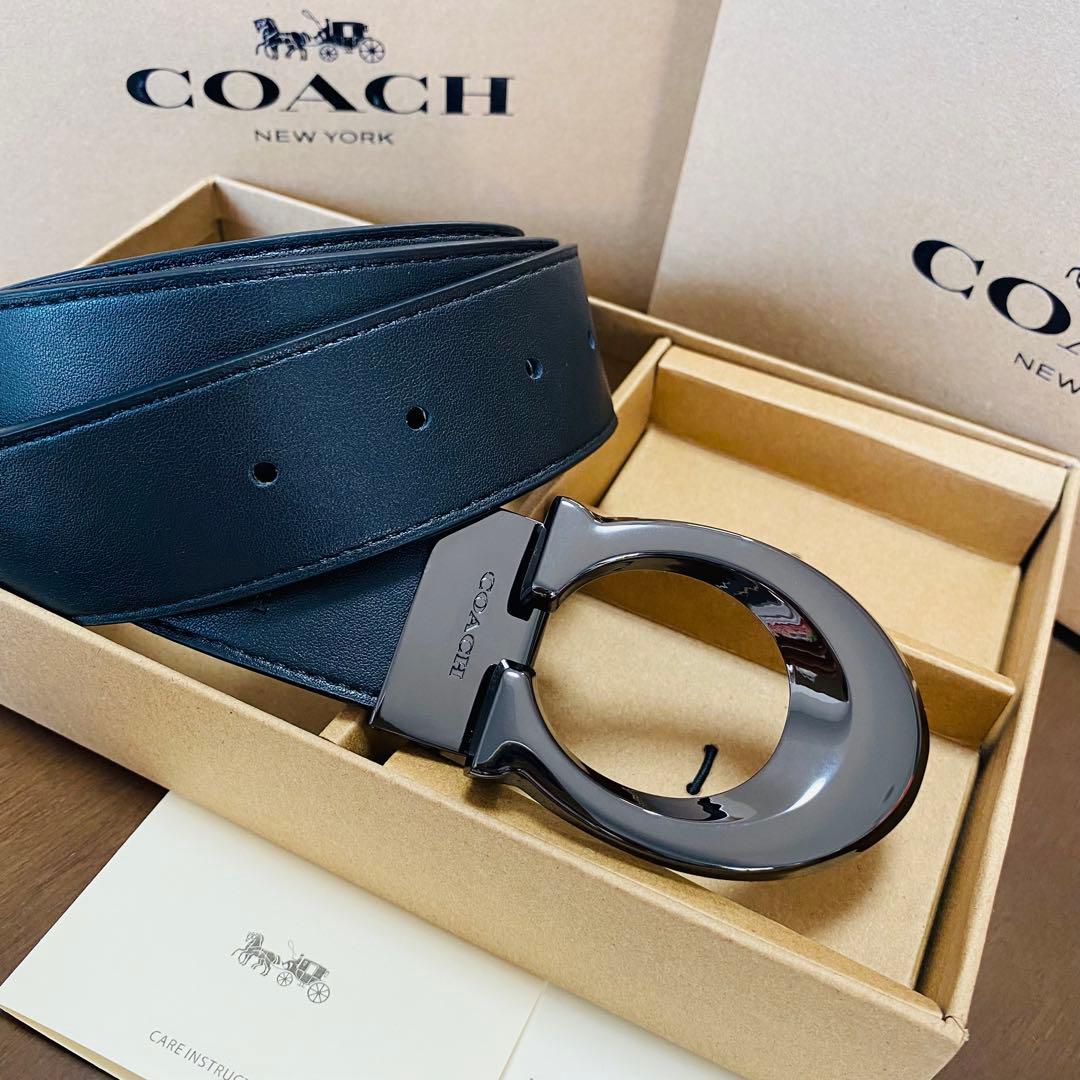 年末セール　COACHコーチ新品正規品リバーシブルレザーベルト回転バックル