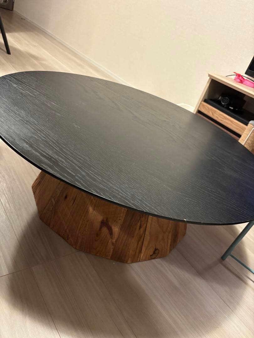 最終値下げしています！モダン木製円形テーブル 90cm