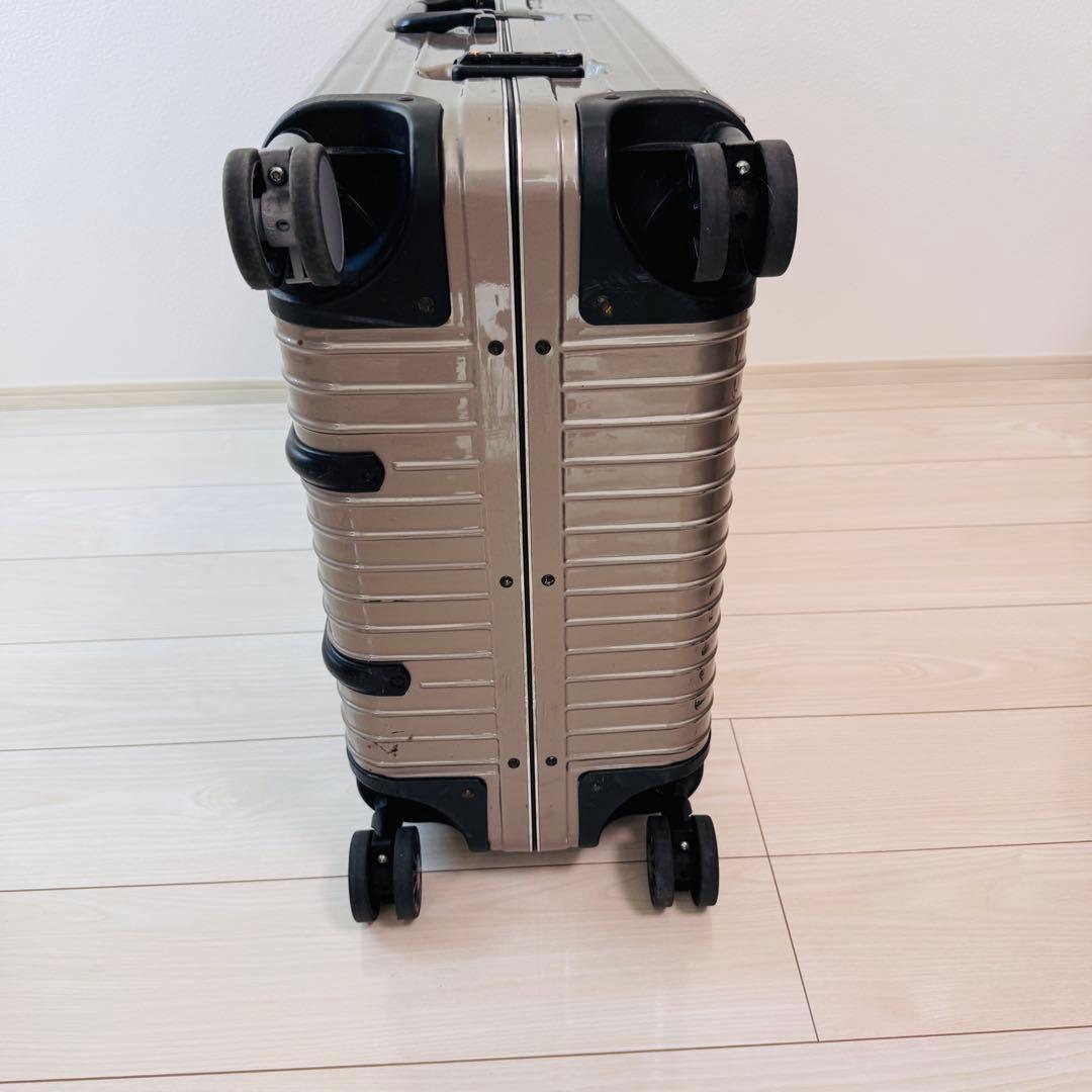 RIMOWA リモワ　スーツケース　4輪　希少品 サンバ MULTIWHEEL