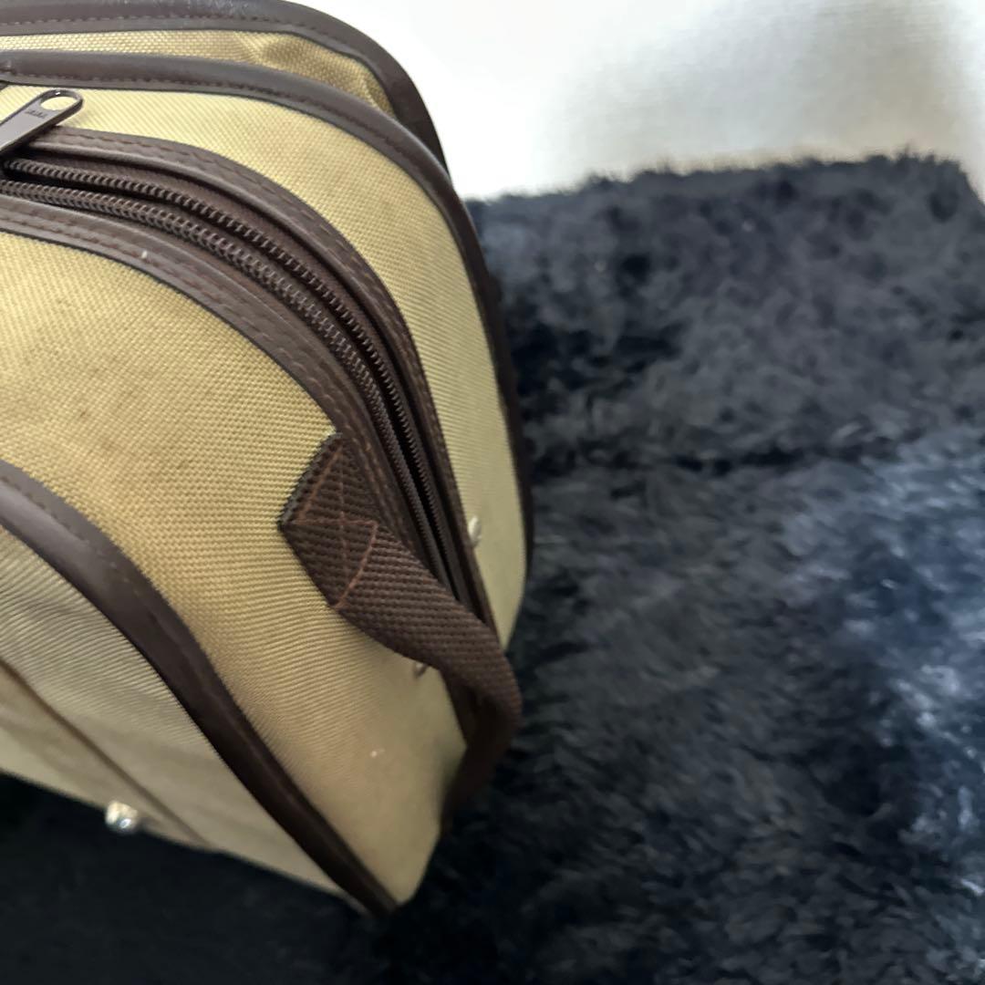 美品 ESPRI バイオリンケース 4/4サイズ 弦楽器 弓4本 東洋楽器