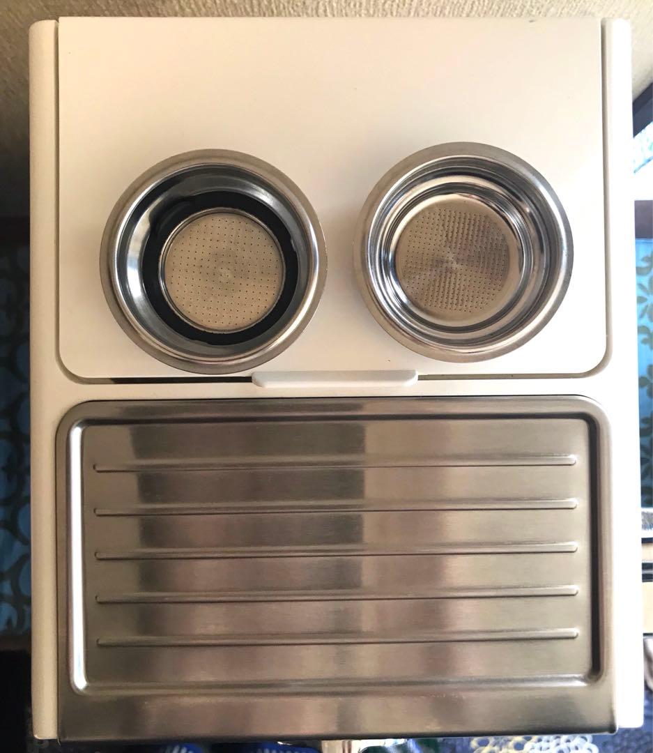 デロンギエスプレッソマシンECP3220J−W