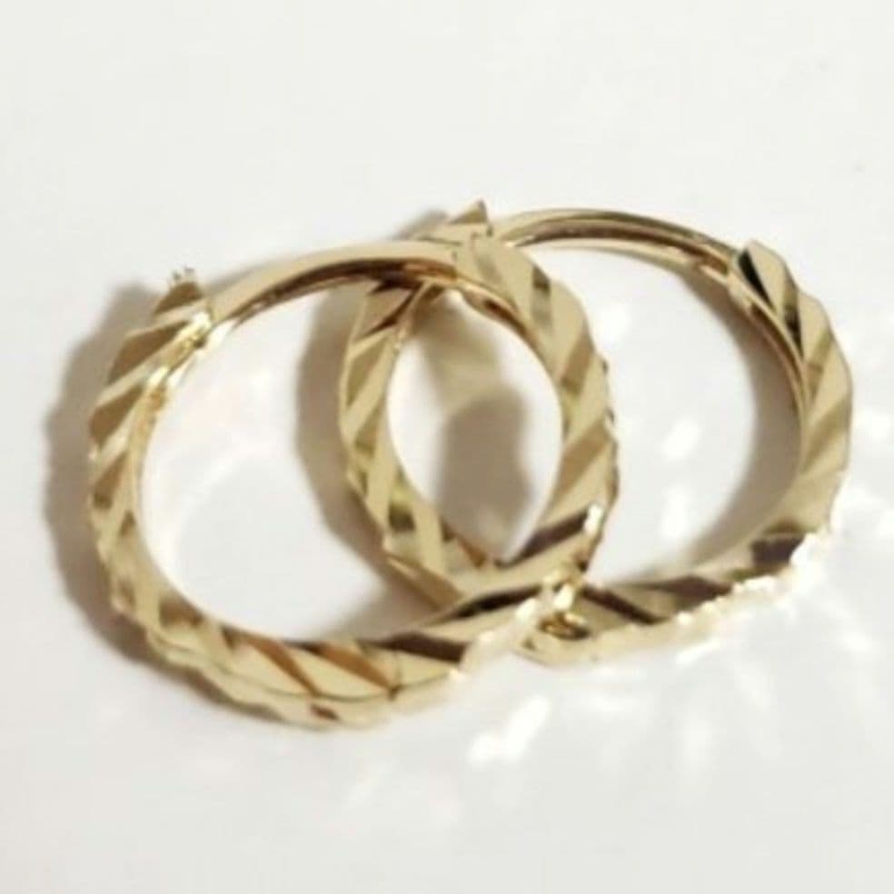 K18 ウノアエレ UNOAERRE フープピアス