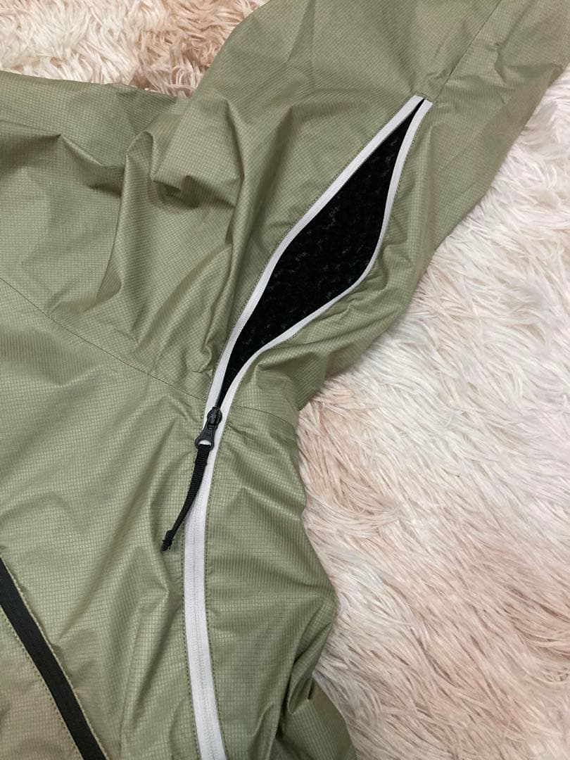 【山と道】Alpha Jacket M スレートカーキ 58g