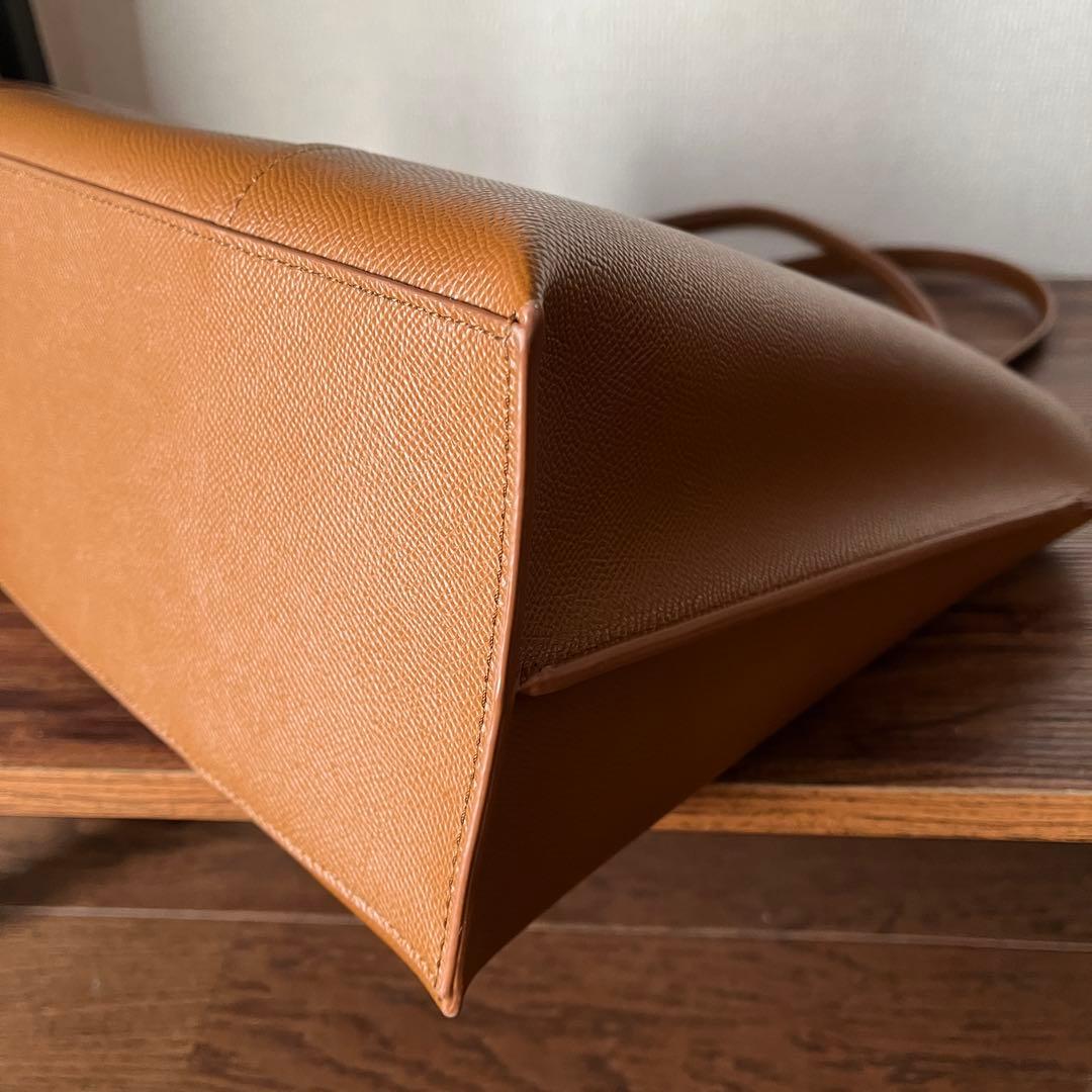 【新品未使用✨】FURLA VITTORIA Lヴィットリア トートバッグ ロゴ