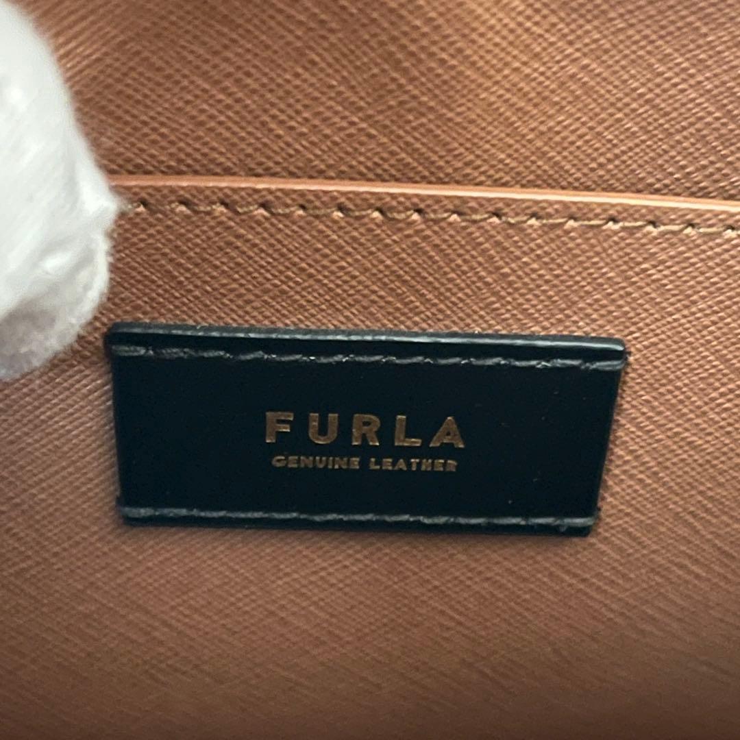 【新品未使用✨】FURLA VITTORIA Lヴィットリア トートバッグ ロゴ
