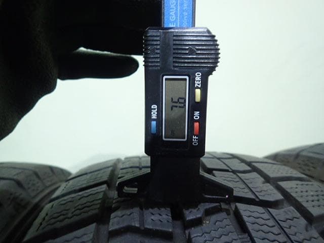 B1026【送料無料】スタッドレスタイヤ 205/55R16 4本セット