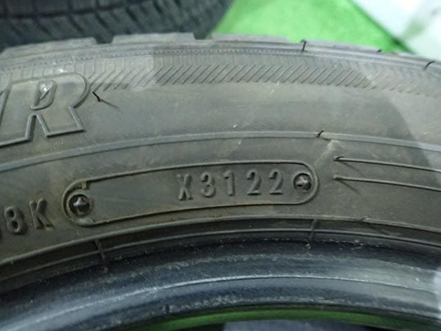 B1026【送料無料】スタッドレスタイヤ 205/55R16 4本セット