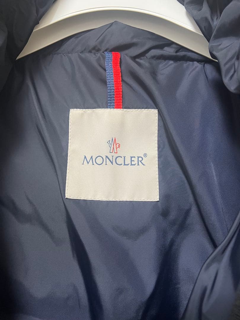 今日限定　値下げ中　MONCLER ネイビー ダウンジャケット 00