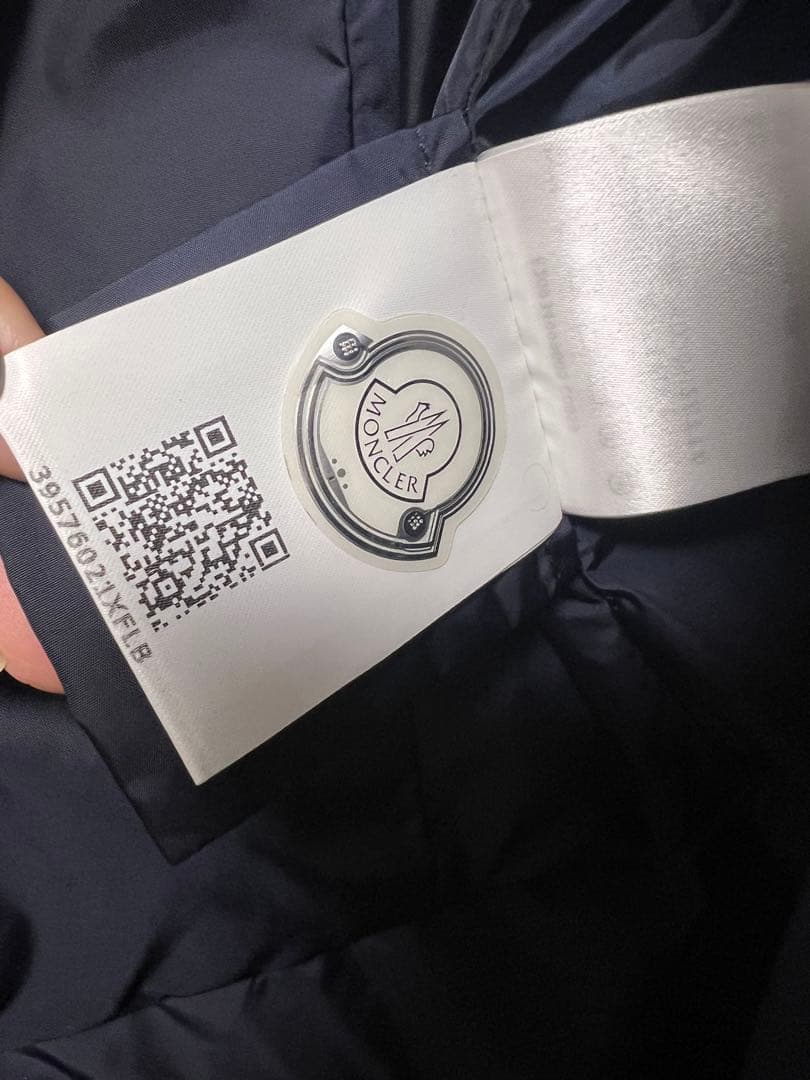 今日限定　値下げ中　MONCLER ネイビー ダウンジャケット 00