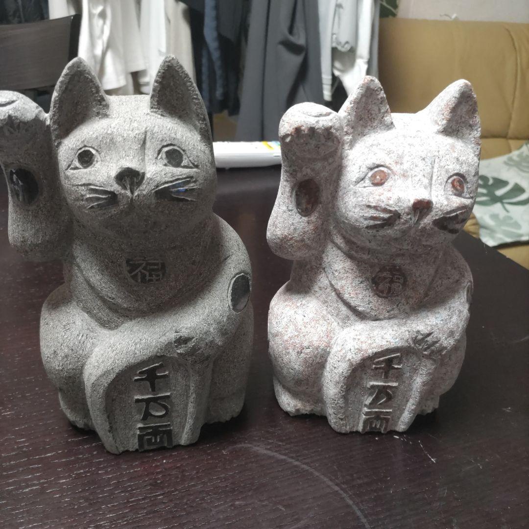 千万両猫 石像